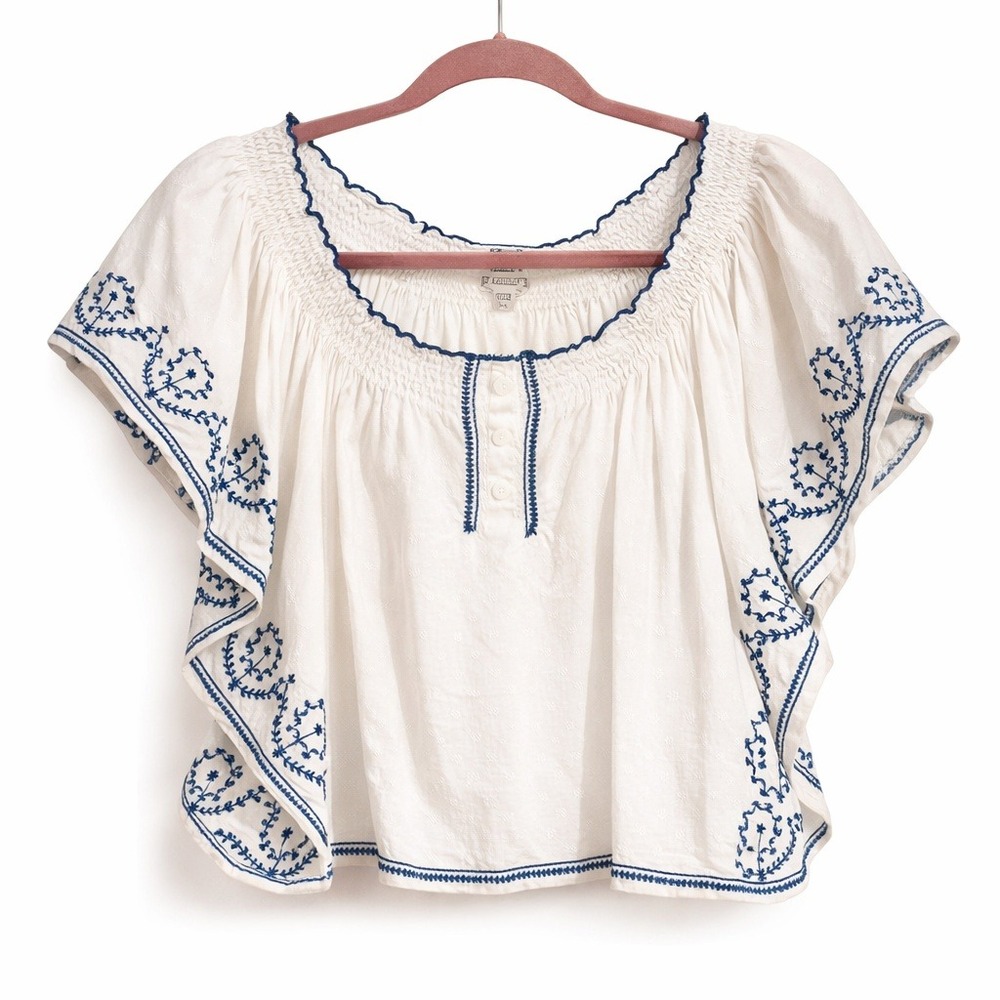Ecote Urban Outfitters White Blue Embroidered Boho Peasant Top‎ Small